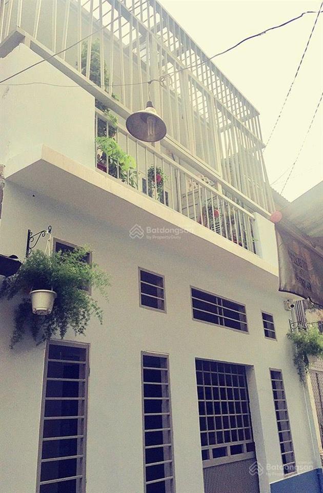 Nhà 2 tầng, hẻm xe hơi đường lê đại hành (5m x 12m) trung tâm quận 11. giá 6.x tỷ