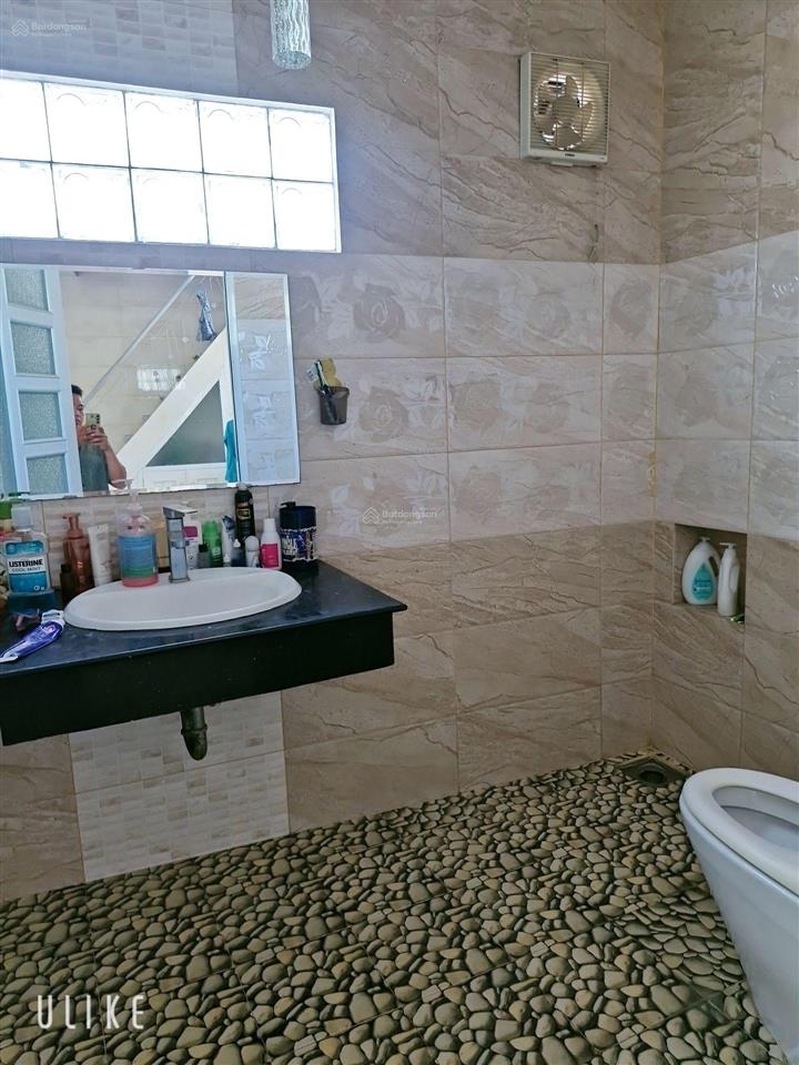 Mặt tiền kinh doanh .đường lạc long quân.quận 11.(4.3m x 27m)nở hậu 11m tài lộc..giá chỉ 30.x tỷ