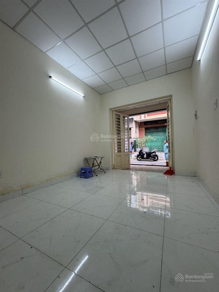 Bán nhà 2 tầng đẹp đường lãnh binh thăng, quận 11