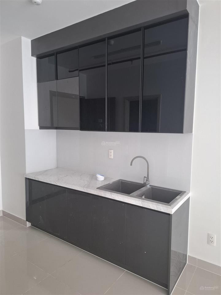 Nhượng lại căn studio 47m2 có nội thất đang cho thuê