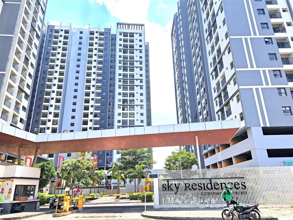 Chủ cần tiền bán gấp 2pn 2wc 67m2 hướng đông mát mẻ nhà đang có hd thuê