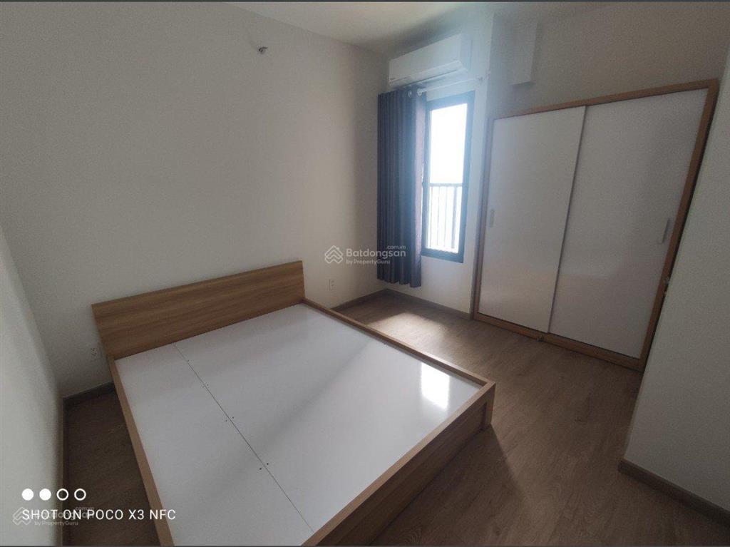 Chủ cần tiền bán gấp 2pn 2wc 67m2 hướng đông mát mẻ nhà đang có hd thuê