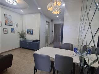 Cho thuê studio full nội thất 5tr/ tháng. có máy lạnh 4.5tr