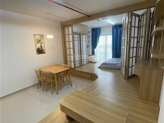 Bán căn studio 47m² block c 1 tỷ 650 full nội thất  0901 018 ***