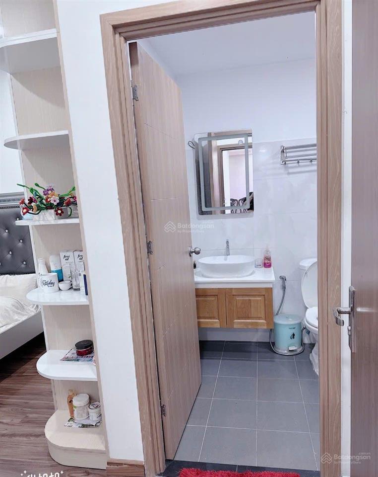Bán căn góc 2 ban công, chỉ 2 tỷ 800, full nội thất đẹp, view không bị chắn. 0901 018 ***