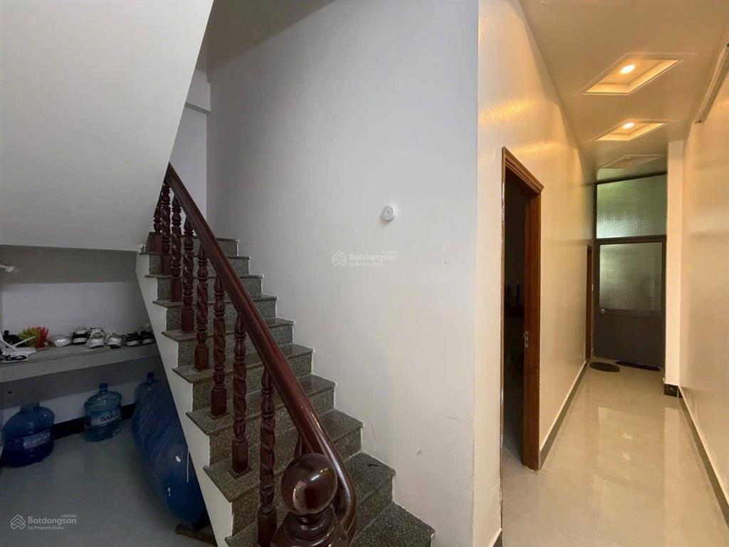 Bán nhà hxh lý thường kiệt tân bình 3 tầng 75m2, ngang 3.5m. chỉ 5.8 tỷ cực hiếm