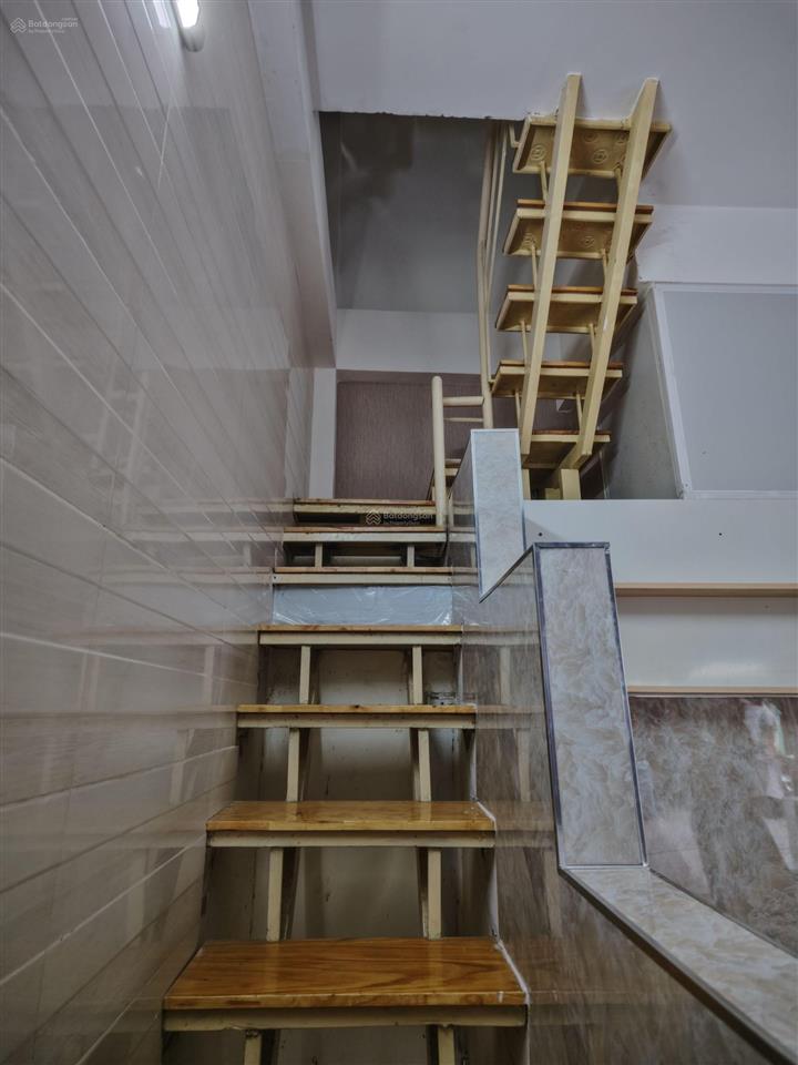 Bán nhà lạc long quân quận 11 hẻm xe tải 3 tầng chỉ 4,6 tỷ