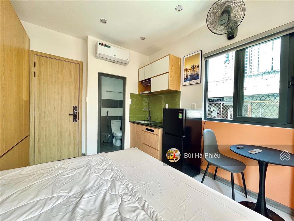 Tòa nhà 14 chdv góc 3 mt 100m2 cao thắng  kế hà đô centrosa quận 10  dòng tiền 130tr/th thang máy