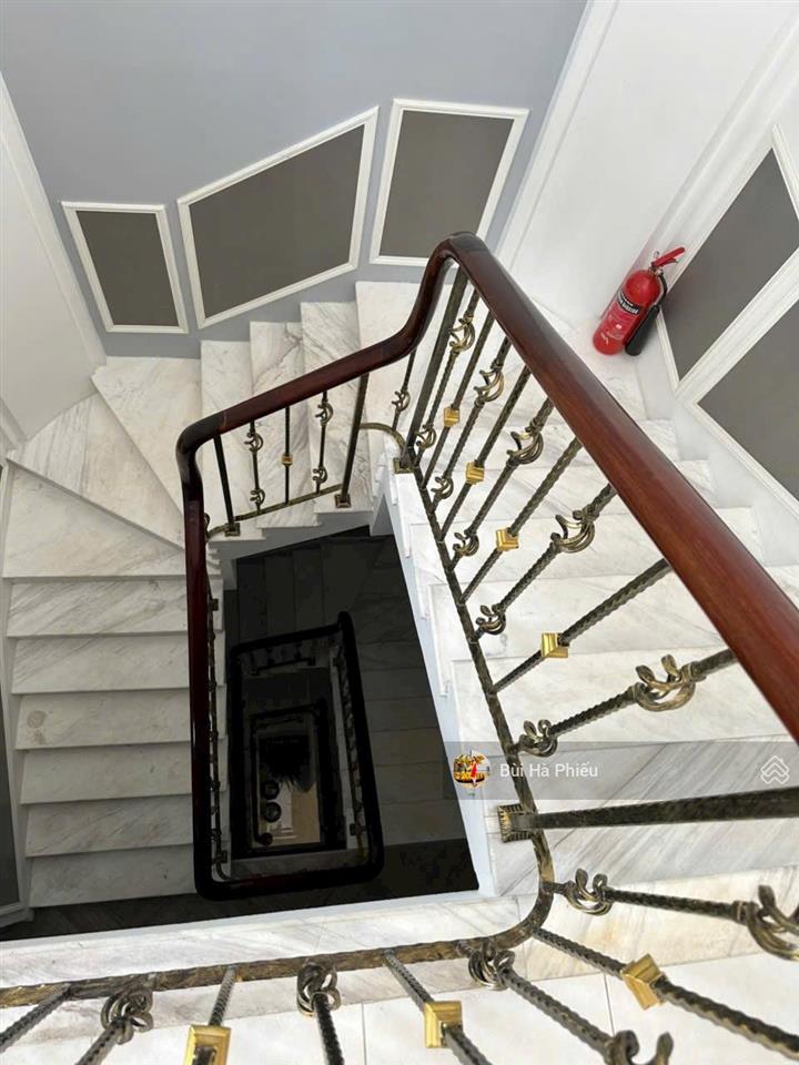Bán nhà khu vip võ thị sáu 112.8m2, 4 tầng  5pn 6wc gần công viên lê văn tám, tân định  28.5 tỷ
