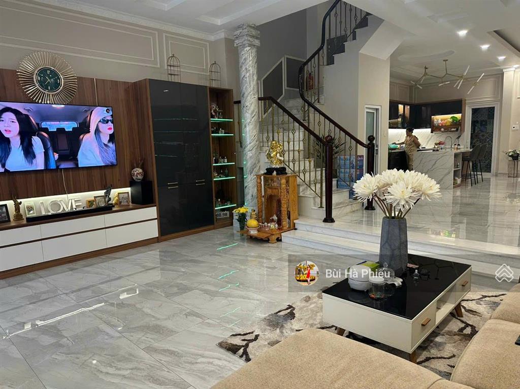 Bán nhà khu vip võ thị sáu 112.8m2, 4 tầng  5pn 6wc gần công viên lê văn tám, tân định  28.5 tỷ