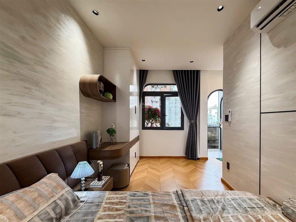 Bán nhà mở clinic  spa ngang 6.05m hxh thích quảng đức, phú nhuận  nở hậu  full nội thất 7.2 tỷ