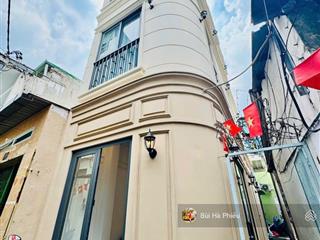 8,45 tỷ  nhà góc bùi viện quận 1  2 mặt hẻm, khai thác airbnb  trung tâm  gần chợ bến thành