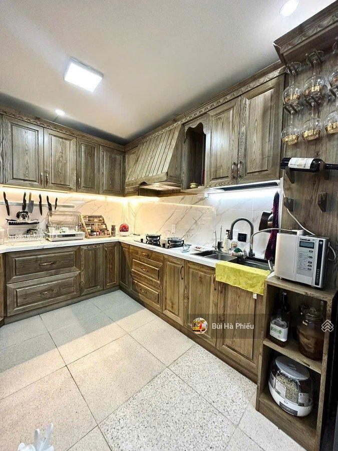 Nhà nguyễn đình chiểu q3  46m2  nở hậu 5.8m  3 tầng  50m ra mt  8.5 tỷ