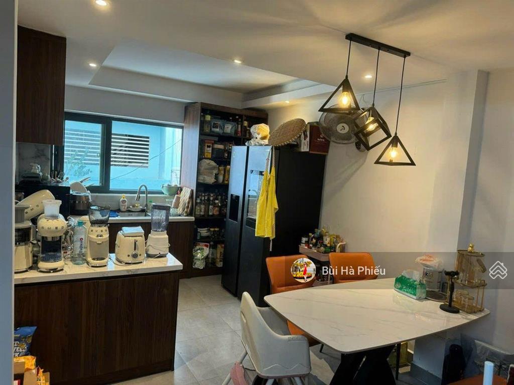 10 tỷ sở hữu nhà quận 1  cống quỳnh  7pn  gần coopmart  dòng tiền cao airbnb / chdv