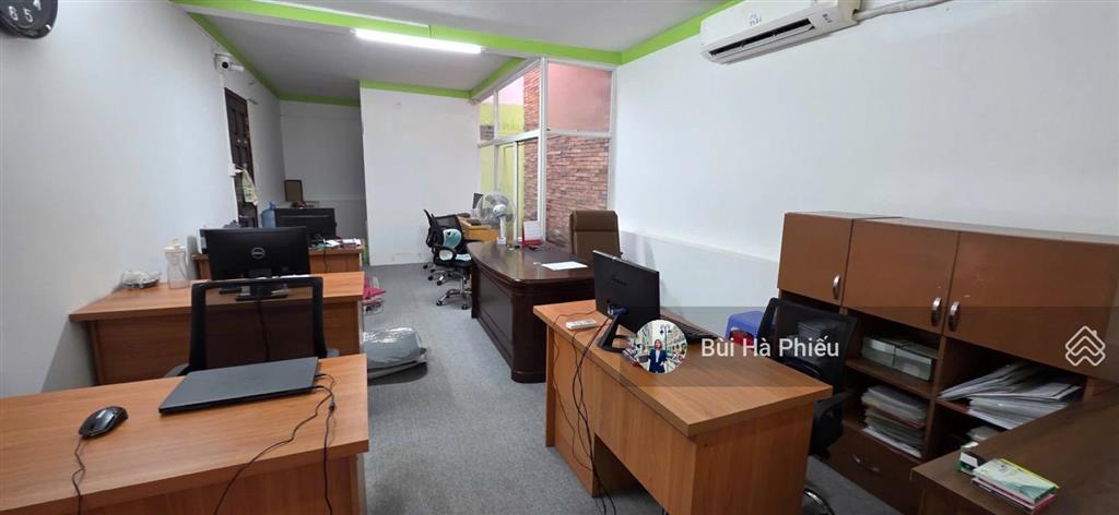 Mặt bằng văn phòng/ shop / spa 60m2 có sân  cư xá ngân hàng q7  ngay trục lâm văn bền