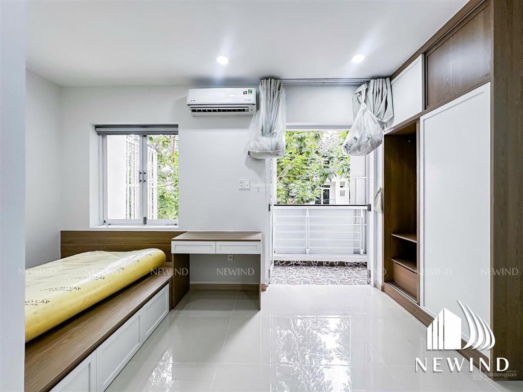 Studio cửa sổ, ban công ở lê văn lương chợ phước kiển, pv gas, làng đh khu b, đh tôn đức thắng
