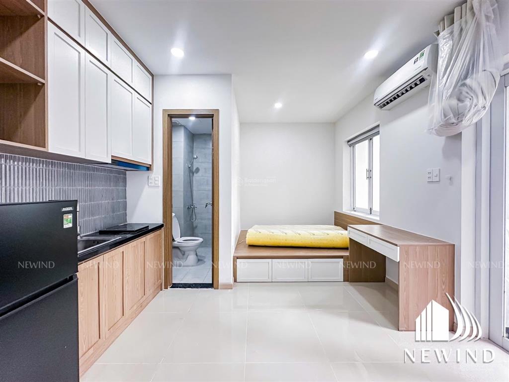Studio cửa sổ, ban công ở lê văn lương chợ phước kiển, pv gas, làng đh khu b, đh tôn đức thắng