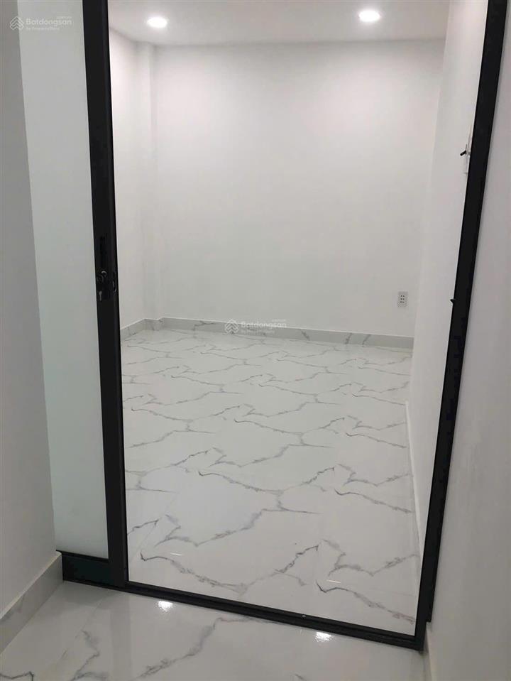 Nhà đẹp mặt tiềndt62m2 2tầngnở hậu đường ôtô tránh nhaugần bv lê văn thịnh, q.2chỉ 6,8 tỷ