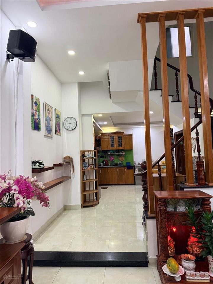 Nhà đẹp 3 tầngtặng full nội thất57m2 (4,5x12,6m)chỉ 1 sẹc lê văn thịnhquận 2chỉ 5,95 tỷ
