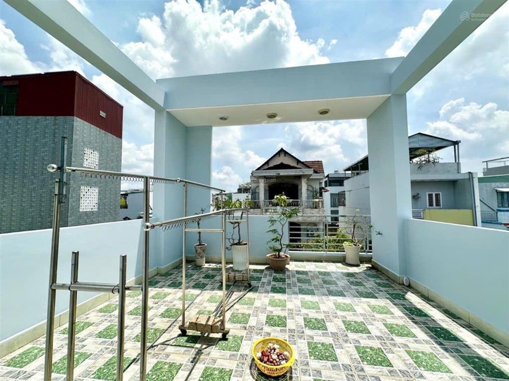 Nhà đẹp 3 tầngtặng full nội thất57m2 (4,5x12,6m)chỉ 1 sẹc lê văn thịnhquận 2chỉ 5,95 tỷ