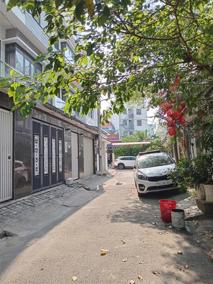 Nhà phố 3 lầu kdc petechim (phú xuân), giá 9 tỷ rẻ nhất trên thị trường.