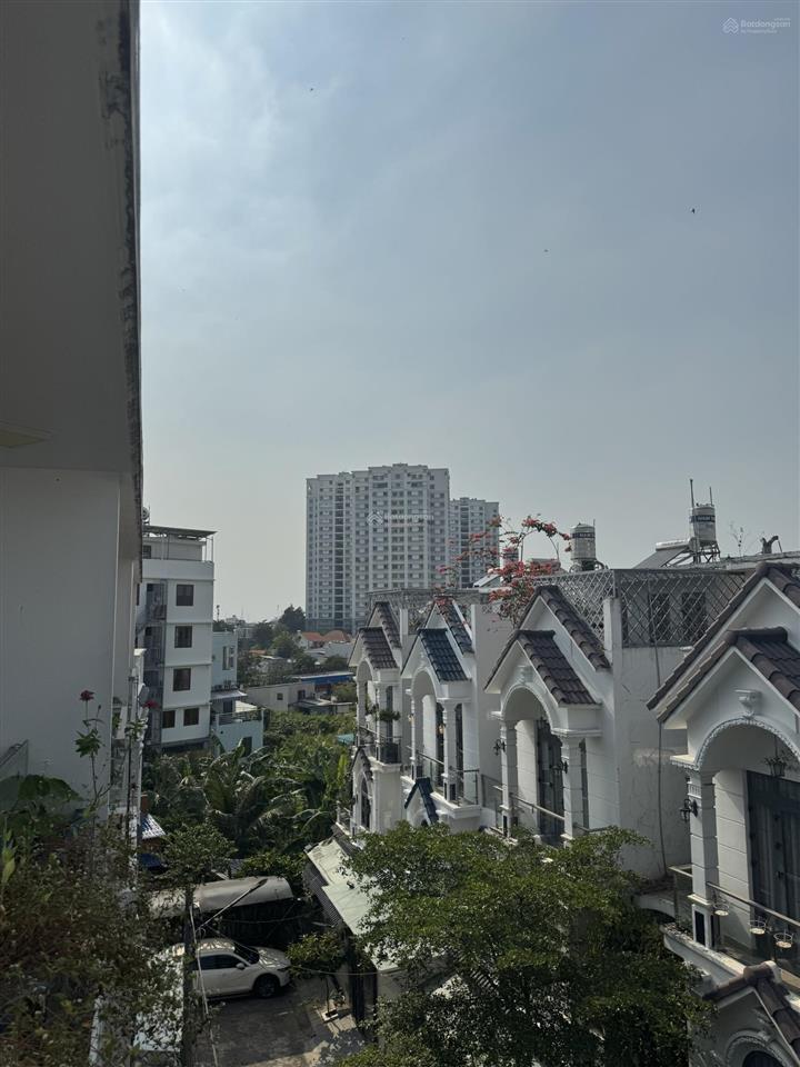 Nhà phố 3 lầu kdc petechim (phú xuân), giá 9 tỷ rẻ nhất trên thị trường.