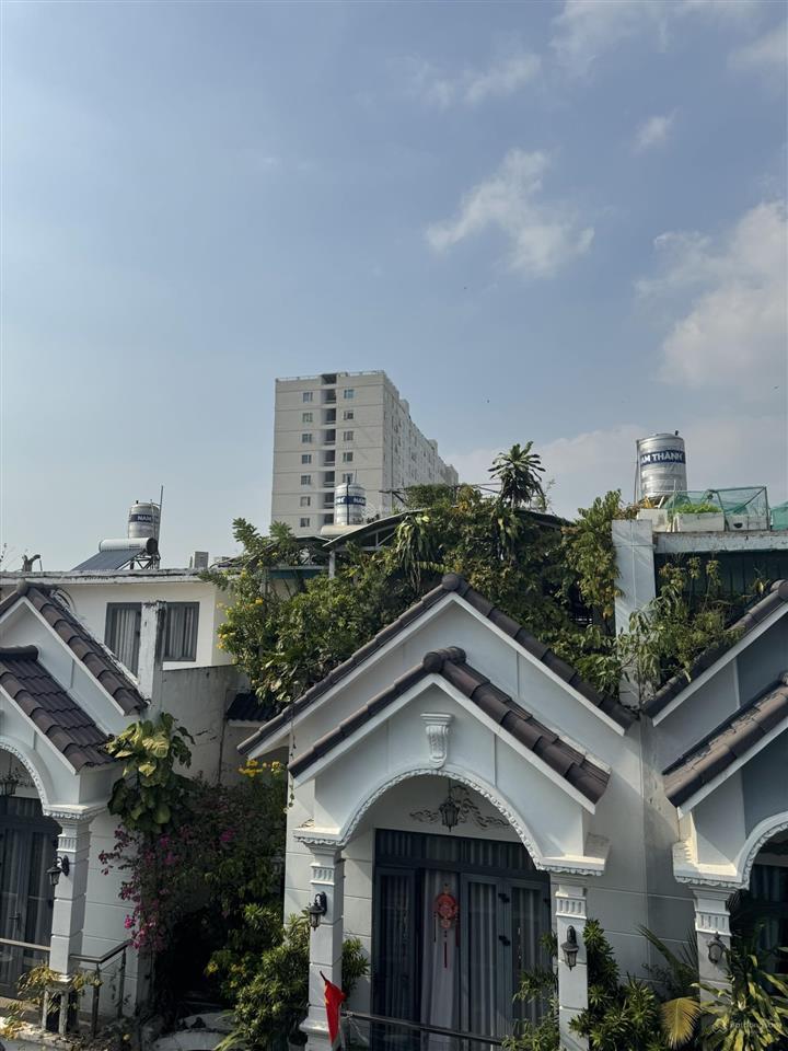 Nhà phố 3 lầu kdc petechim (phú xuân), giá 9 tỷ rẻ nhất trên thị trường.