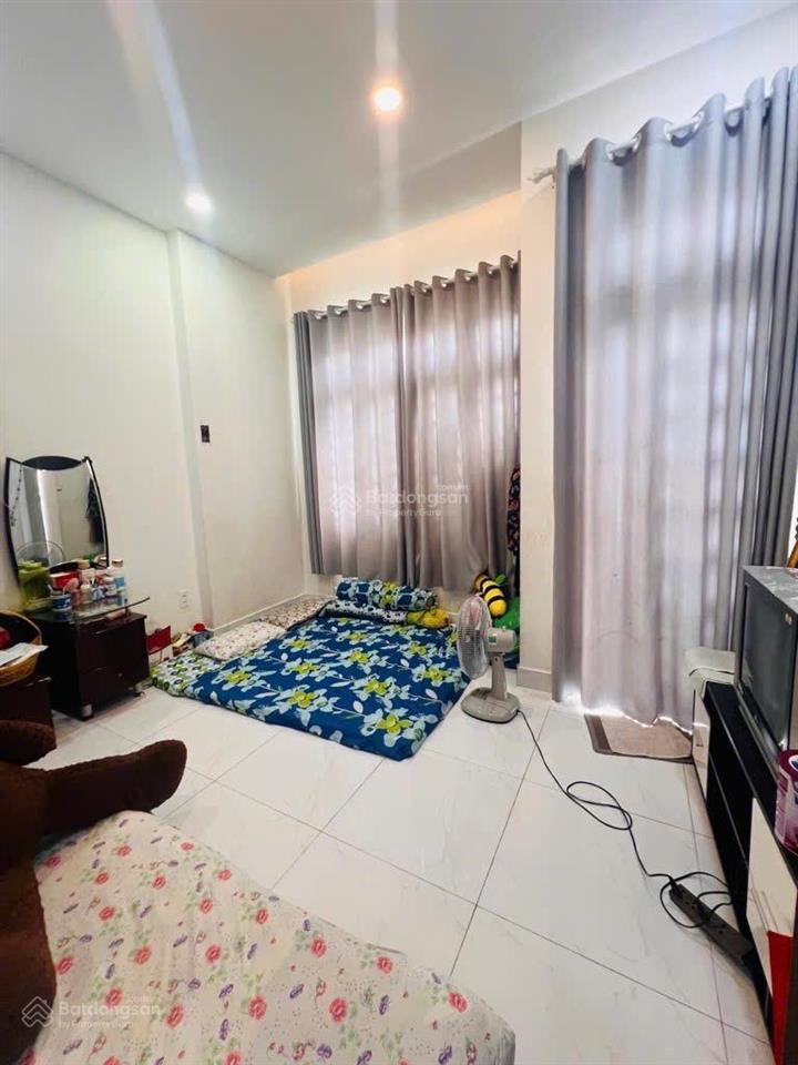 Nhà 3 tầng + st  hoàn công đủ khu hiện hữu  khu kiều đàm himlam  nhỉnh 4 tỷ