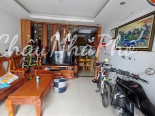 Tân quy q7  (4 x 10m), hẻm 4m nhà 3 tầng 3pn. khu hiện hữu  ô tô tới nhà. nhỉnh 4 tỷ