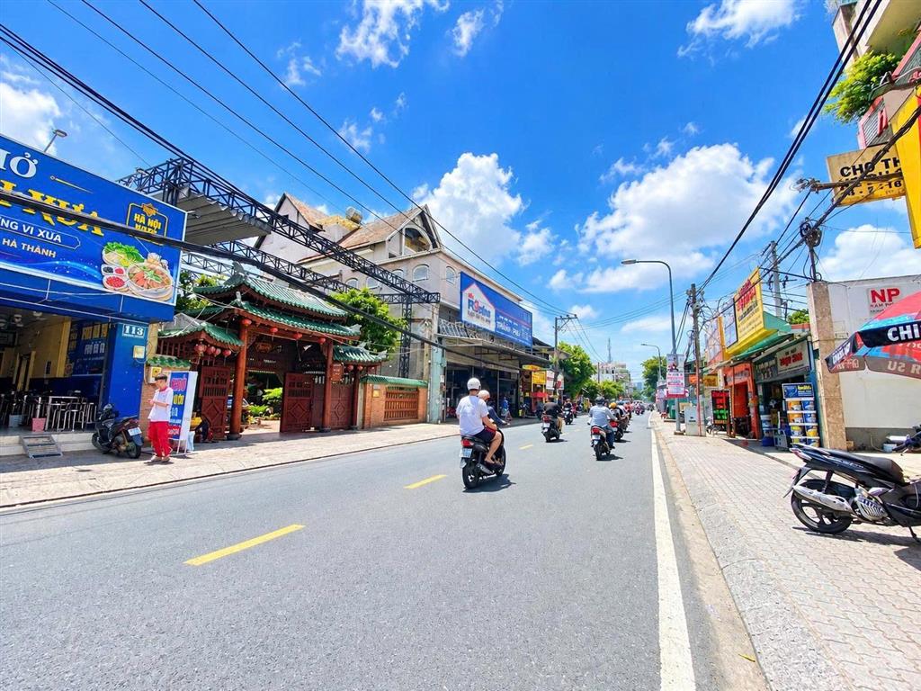 Hot mặt bằng kinh doanh lâm văn bền q7 210m 55tr/tháng