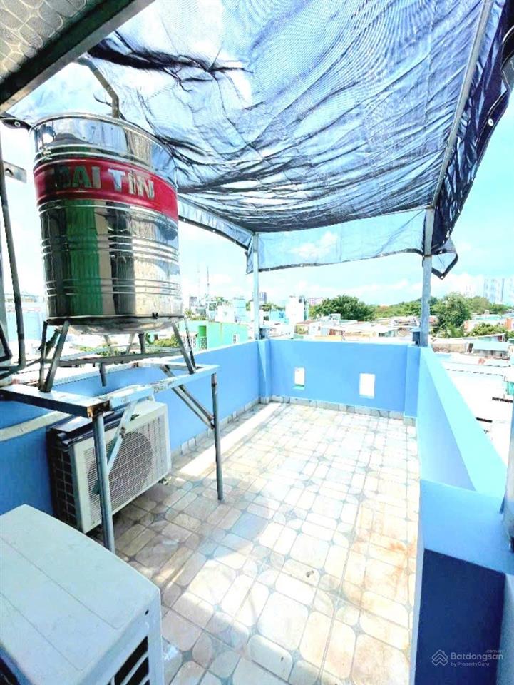 Chính chủ cần cho thuê nhà 1 trệt 2 lầu sân thượng full nội thất giá 9tr5/tháng