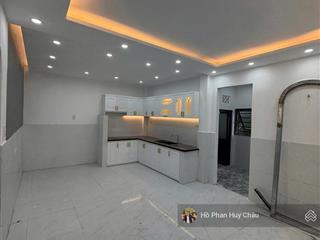 Diện tích rộng 5.5 x 14m, giá tốt 3 tỷ 6