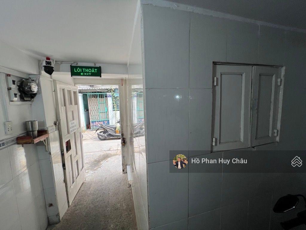 Bán chdv bùi văn ba q7  6 tầng  doanh thu 60tr/tháng  giá 10tỷ