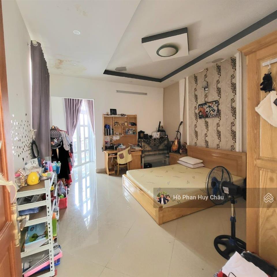 Vip căn góc giá rẻ  đường 8m  6 tỷ 4  huỳnh tấn phát