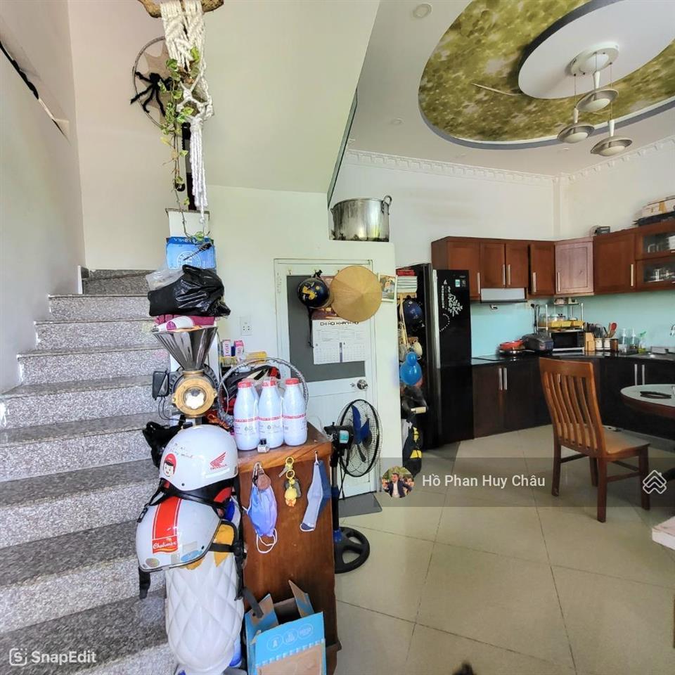 Vip căn góc giá rẻ  đường 8m  6 tỷ 4  huỳnh tấn phát