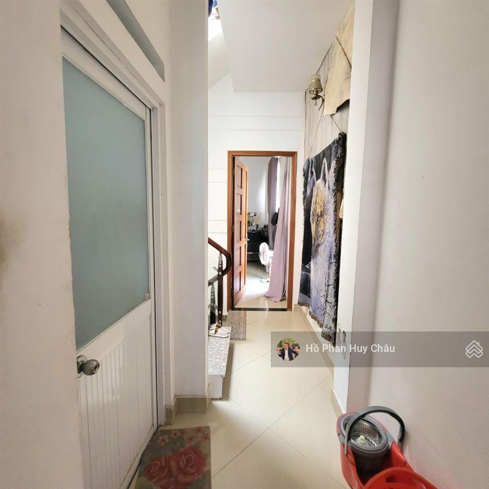 Vip căn góc giá rẻ  đường 8m  6 tỷ 4  huỳnh tấn phát