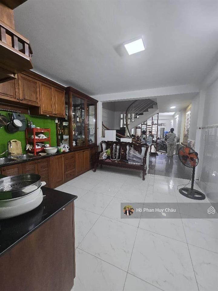 Vip5 tầng  4m x 22m  nguyễn thị thập  11 tỷ 5 tl