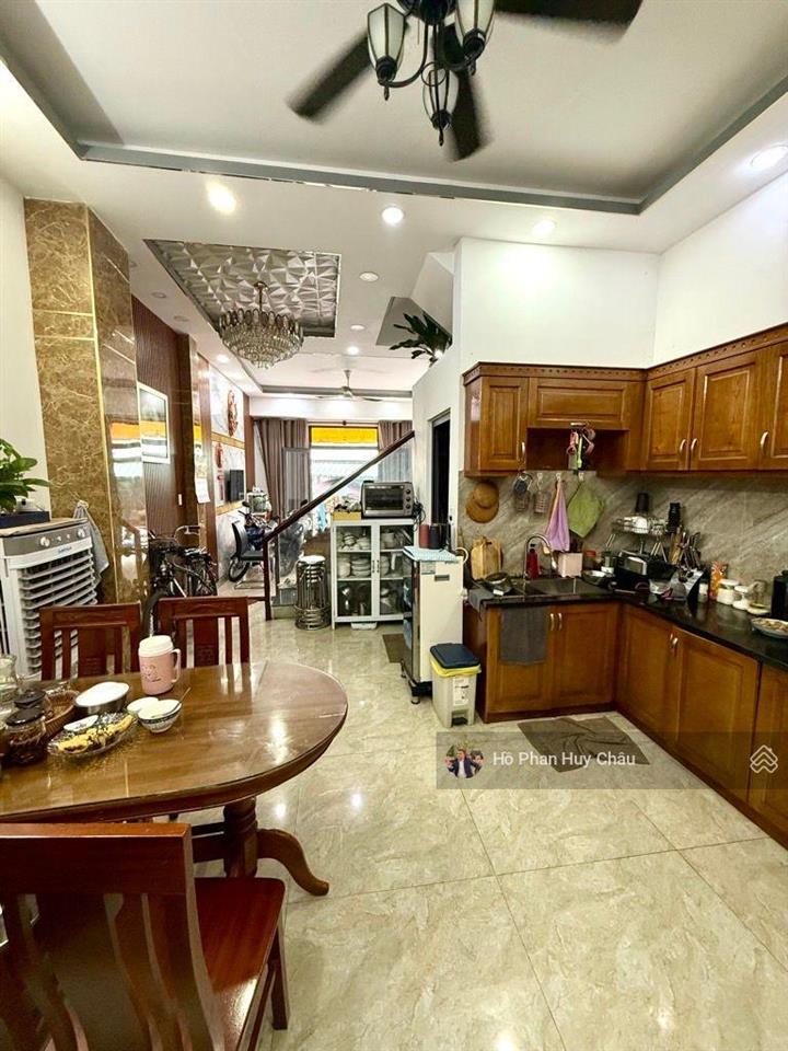 Bán nhà full nội thất kdbb lâm văn bền quận 7 8ty950