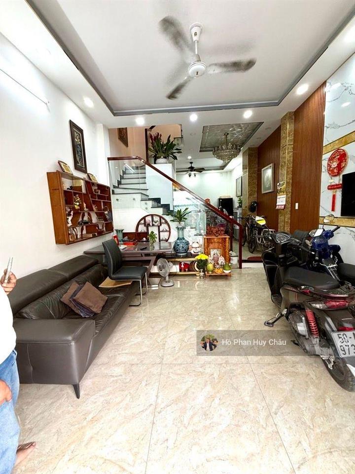 Bán nhà full nội thất kdbb lâm văn bền quận 7 8ty950