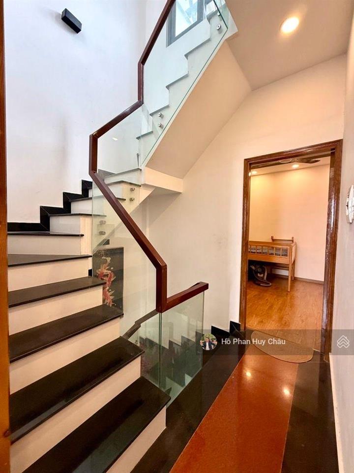 Bán nhà full nội thất kdbb lâm văn bền quận 7 8ty950