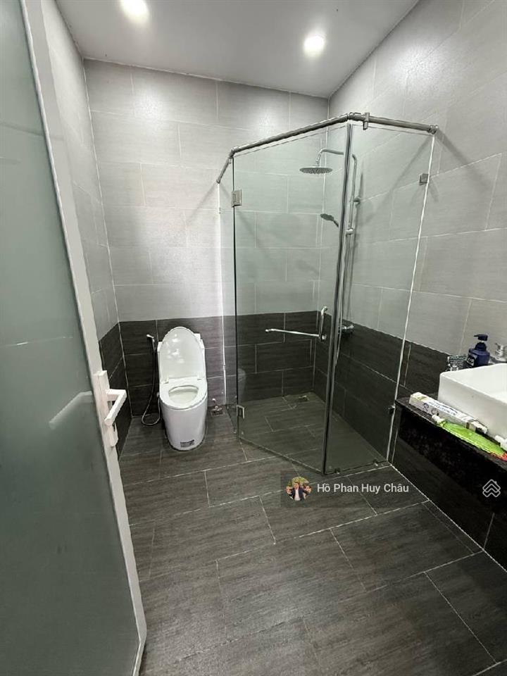 Siêu phẩm  4 tầng  100m2  giá rẻ 7 tỷ 480  huỳnh tấn phát