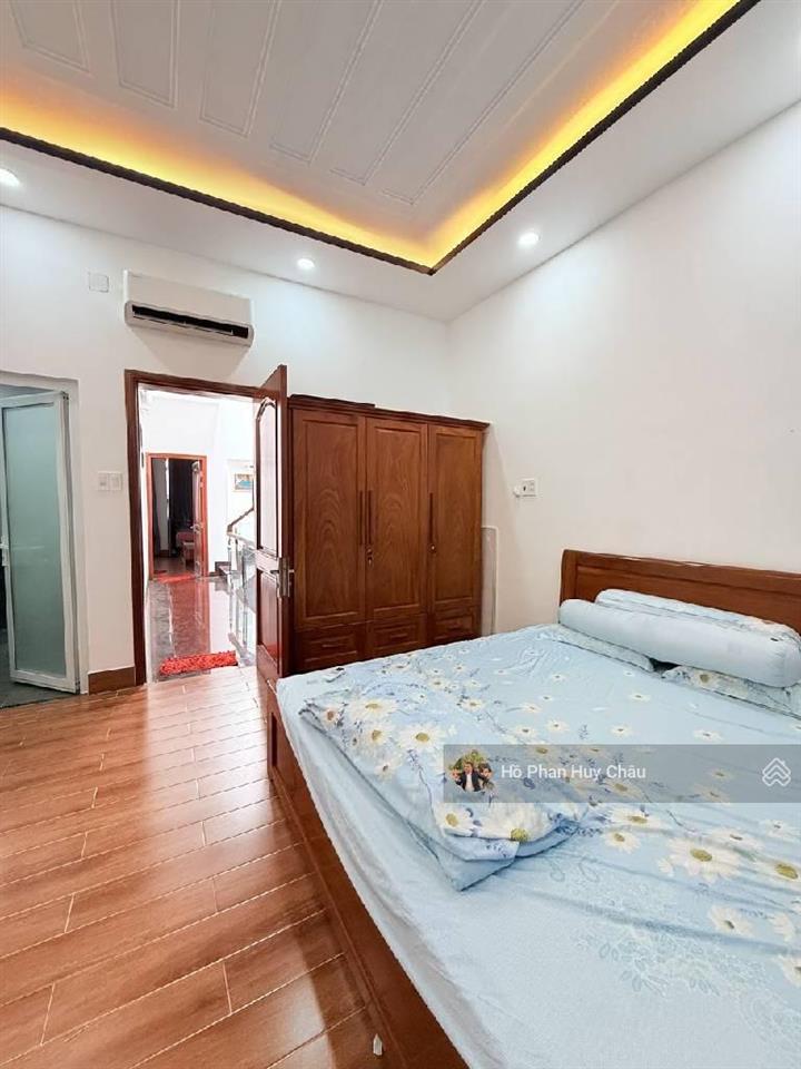 Siêu phẩm  4 tầng  100m2  giá rẻ 7 tỷ 480  huỳnh tấn phát