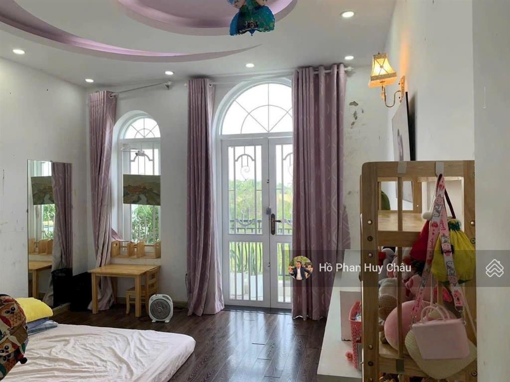 Quận 7 ô tô 7 chỗ vào nhà huỳnh tấn phát  4 tầng  7.89 tỷ