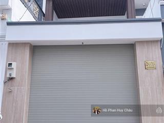 Hàng hiếm nhà bè diện tích khủng 96m2 xe hơi vào nhà kinh doanh 6 tỷ 8