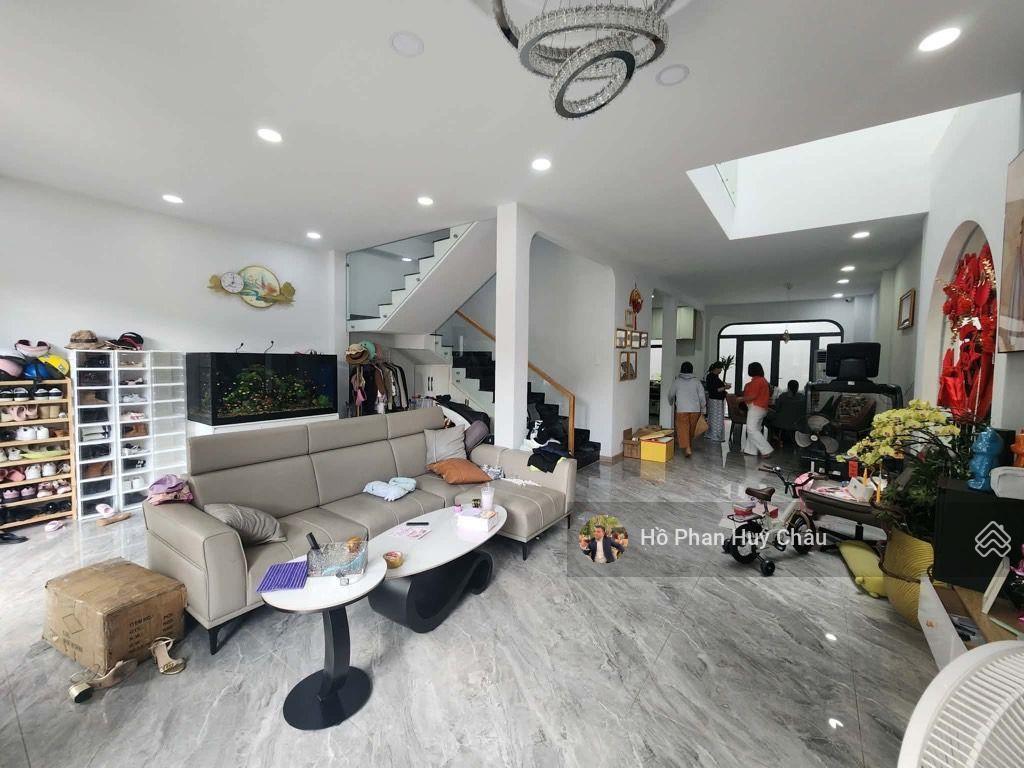 Nhà đẹp hiện đại ngay mt đường số tân quy, đường ô tô 14m  full nội thất
