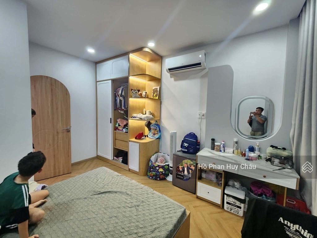 Nhà đẹp hiện đại ngay mt đường số tân quy, đường ô tô 14m  full nội thất