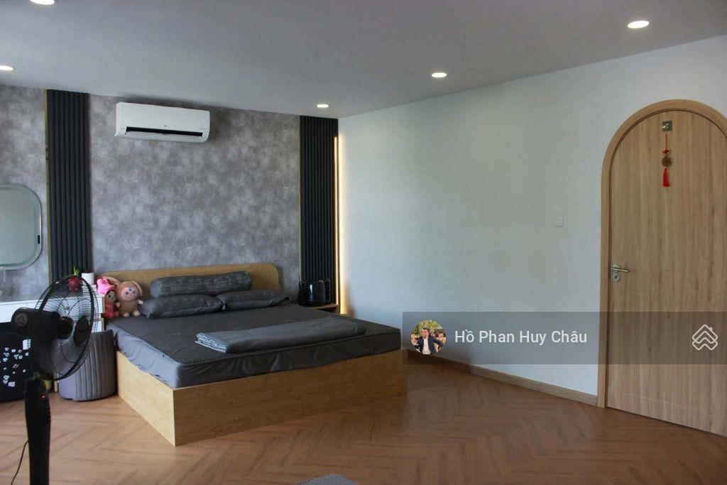 Nhà đẹp hiện đại ngay mt đường số tân quy, đường ô tô 14m  full nội thất