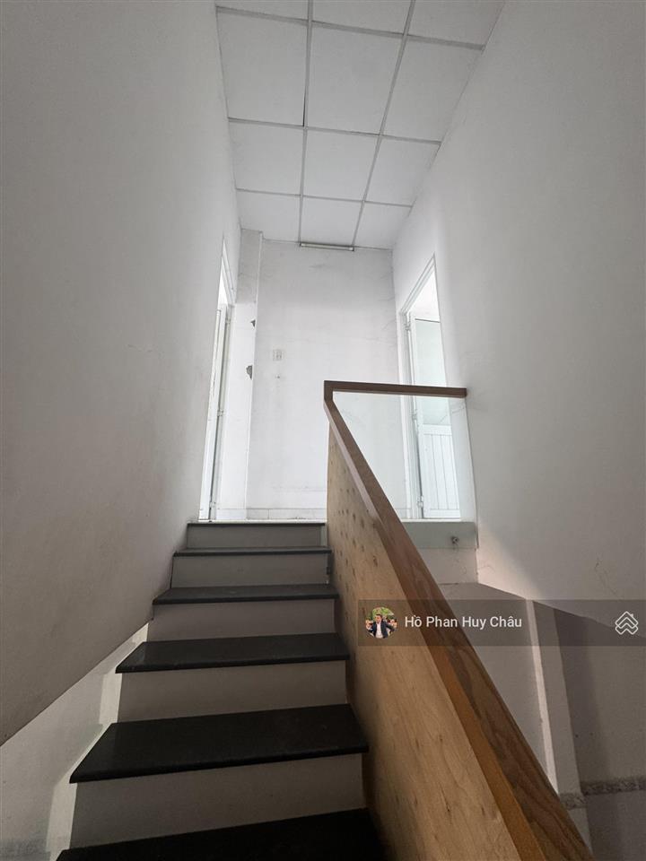 Bán nhà phường tân phú, quận 7 4 tỷ 2