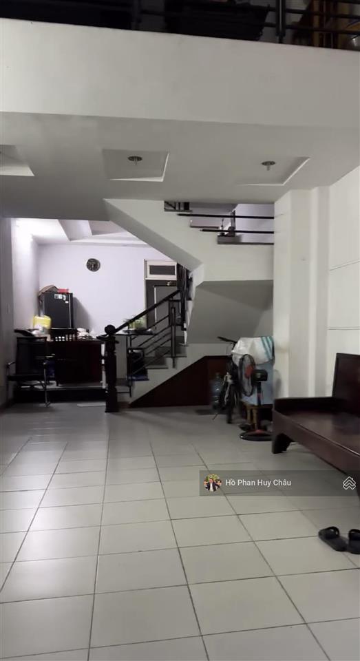 Vip giá rẻ 5 tầng  đường 6m  9 tỷ 5