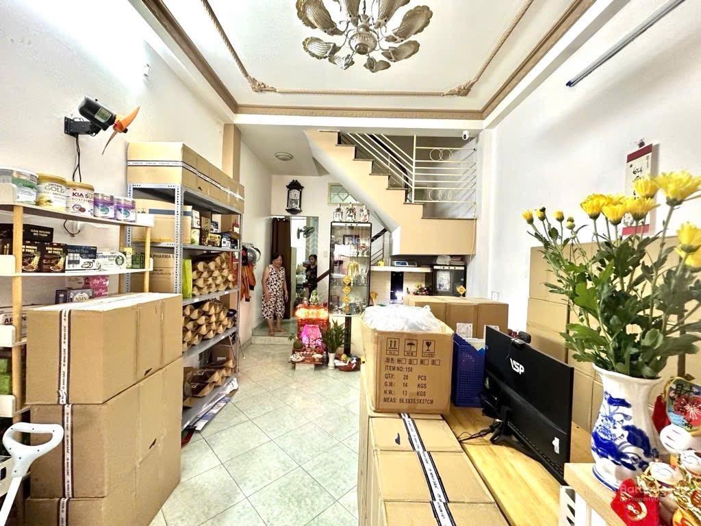 170m2 vip cô giang  kế bên q1  hxh  cách mt 1 căn  giáp phan xích long, ngang 11 x 17m, 18tỷ2